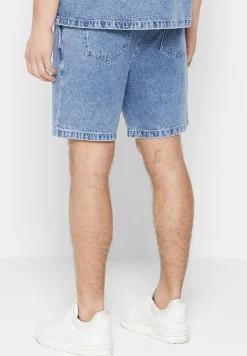 Denim Shorts - Mid^Manière De Voir New
