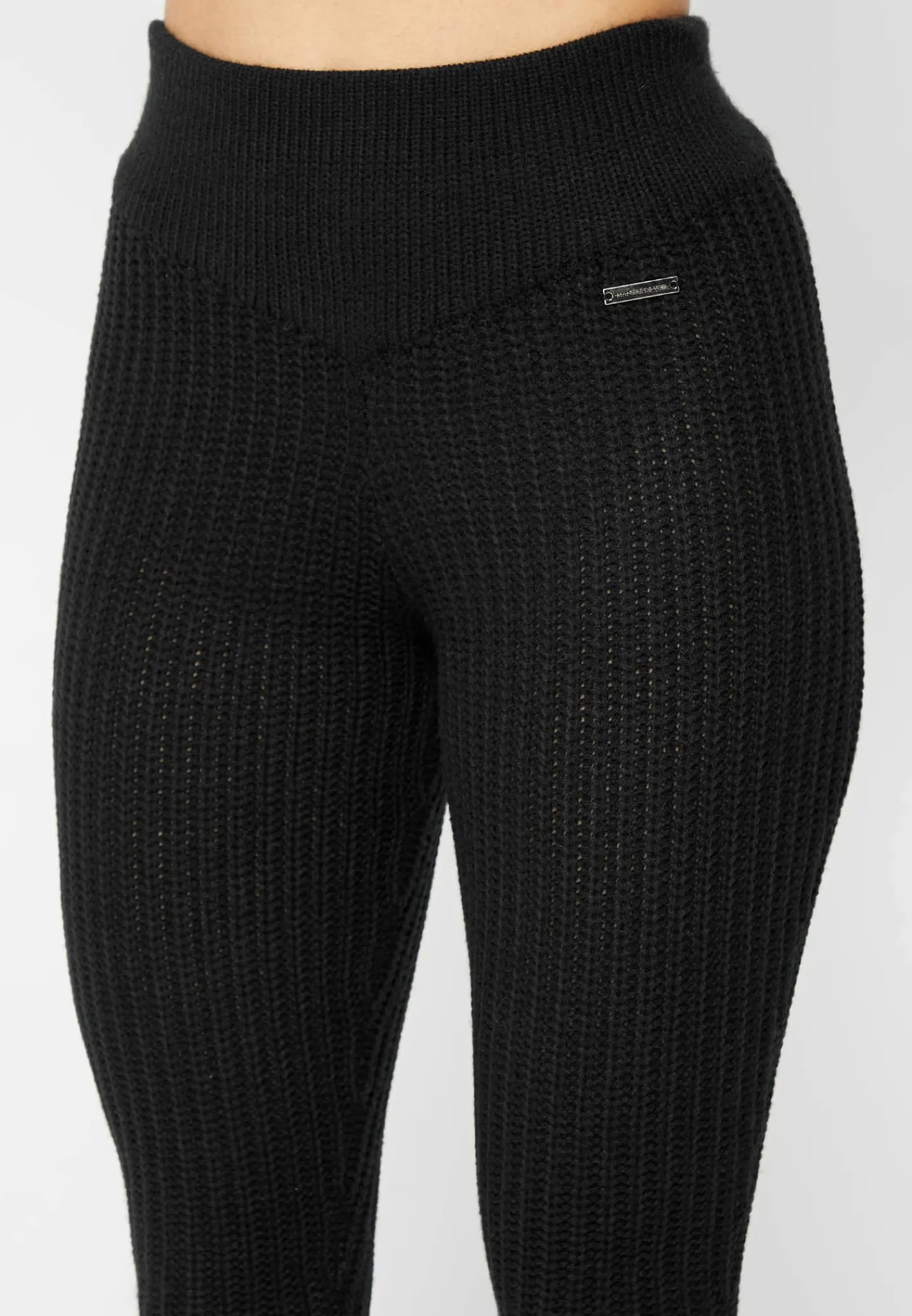Distressed Knitted Fit and Flare Leggings -^Manière De Voir New