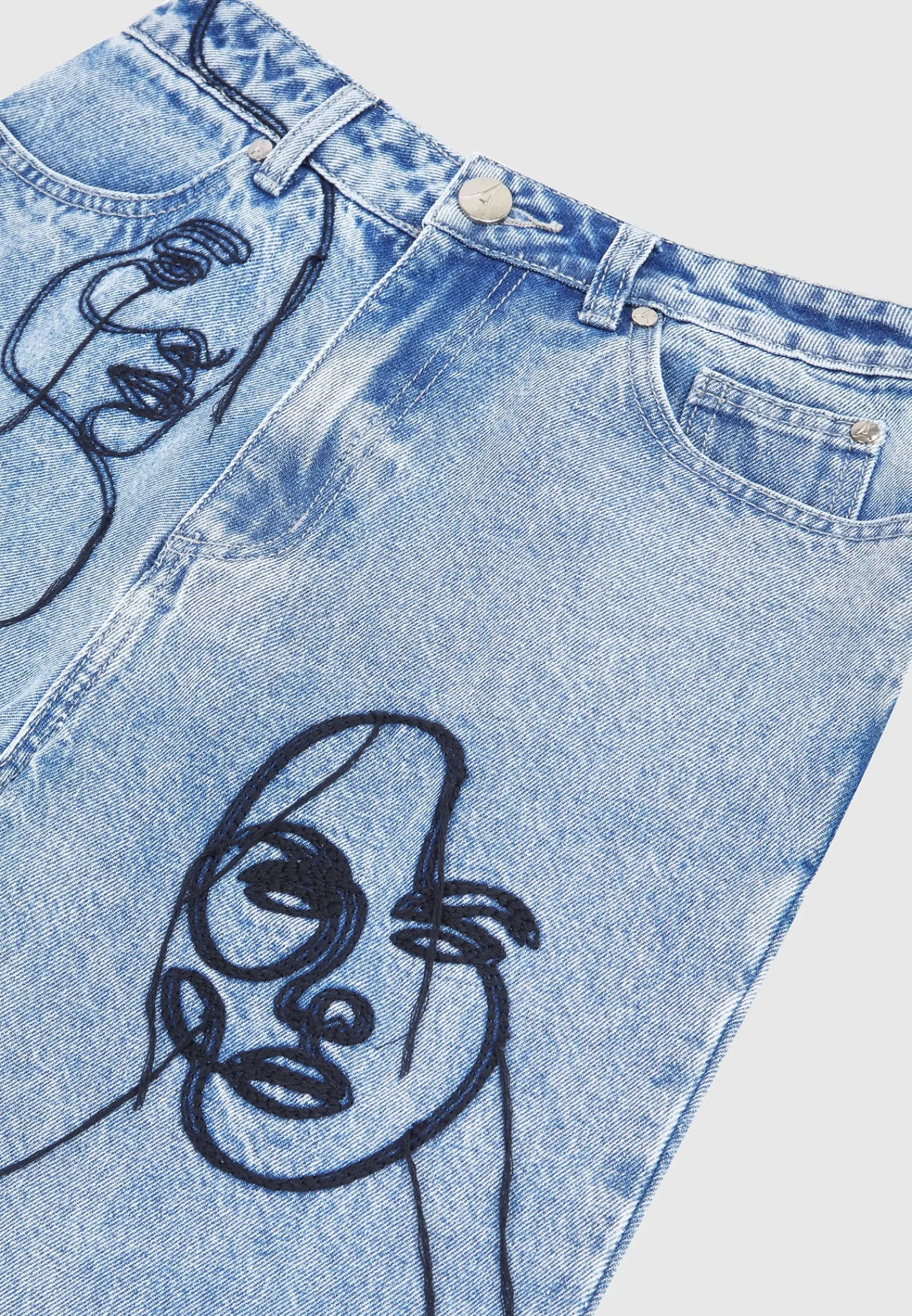 Line Art Boyfriend Jeans - Mid Blue^Manière De Voir Clearance