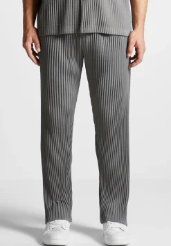 Pleated Trousers -^Manière De Voir Sale