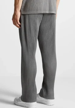 Pleated Trousers -^Manière De Voir Sale