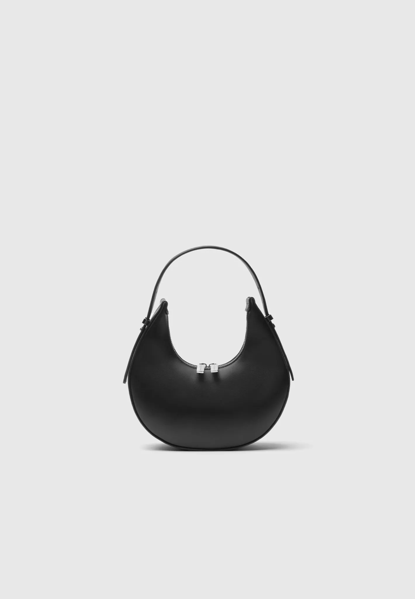 Round Vegan Leather Bag -^Manière De Voir Online