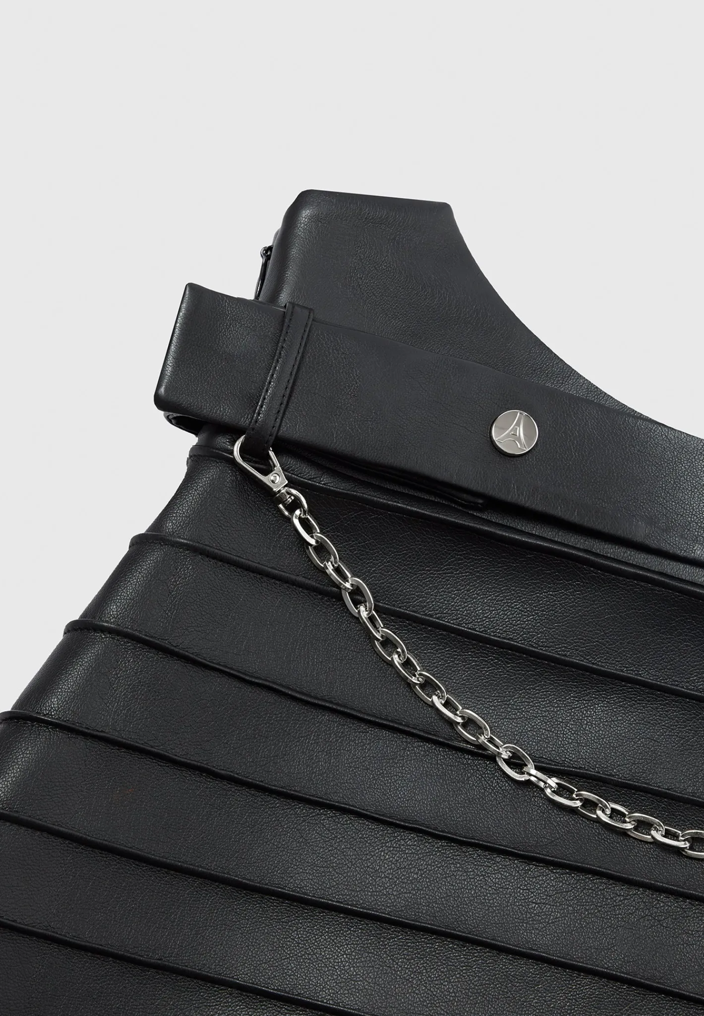Vegan Leather Pintuck Chain Mini Skirt -^Manière De Voir Sale