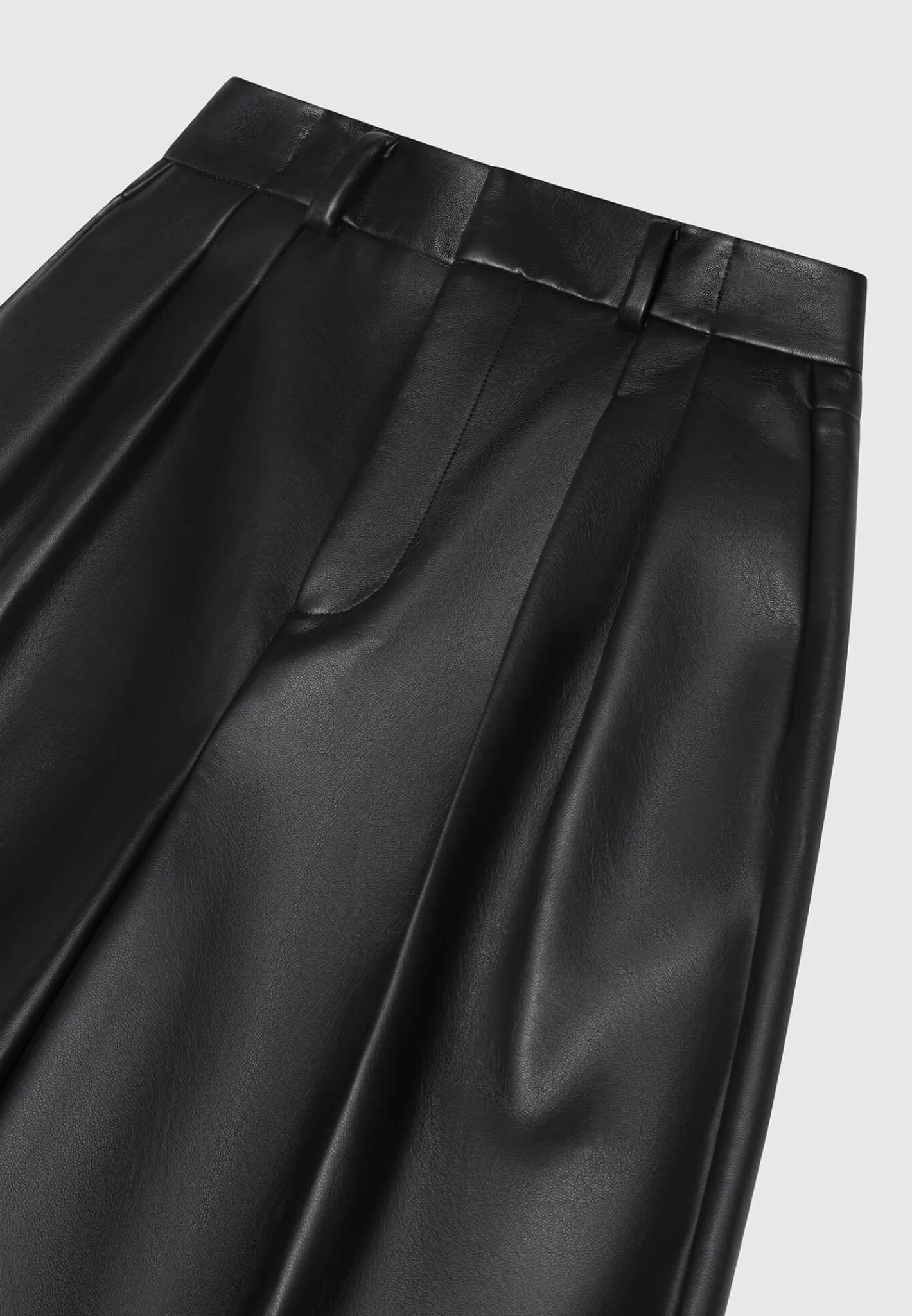 Vegan Leather Tailored City Shorts -^Manière De Voir Discount